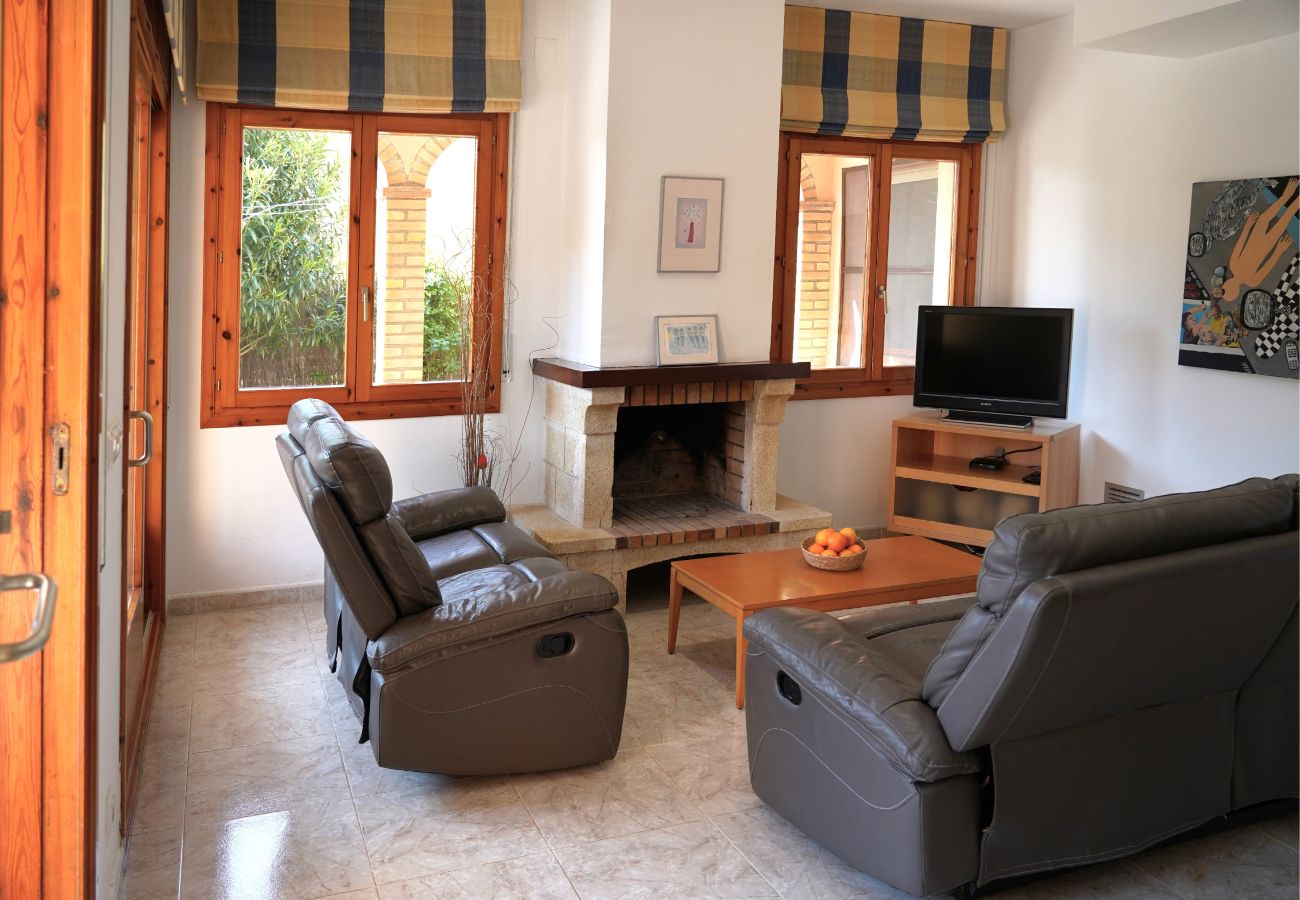 Villa in Sant Pere Pescador - Fantastische Villa in der Nähe des Sandstrandes Sant Pere Pescador