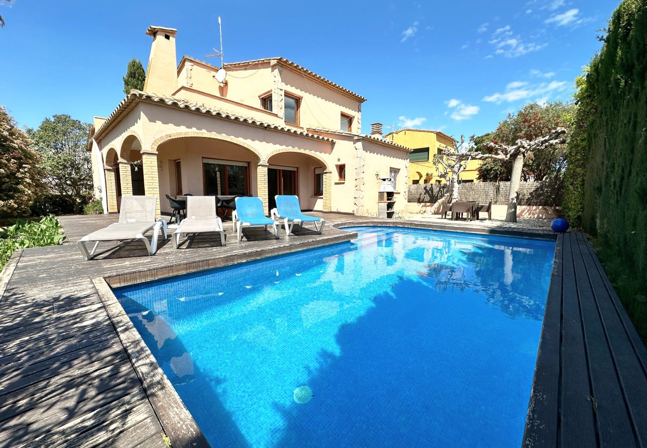 Villa in Sant Pere Pescador - Fantastische Villa in der Nähe des Sandstrandes Sant Pere Pescador