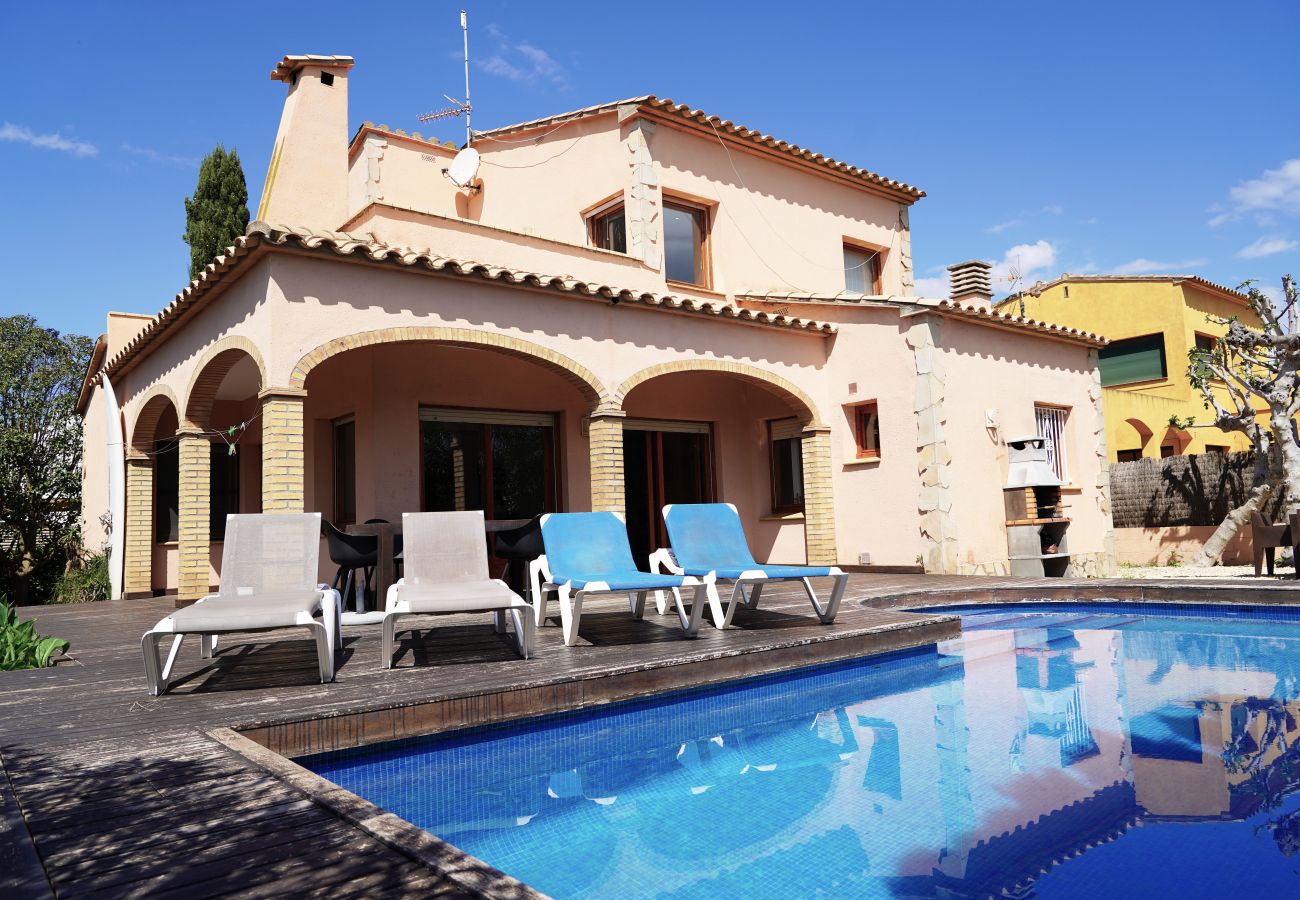 Villa in Sant Pere Pescador - Fantastische Villa in der Nähe des Sandstrandes Sant Pere Pescador