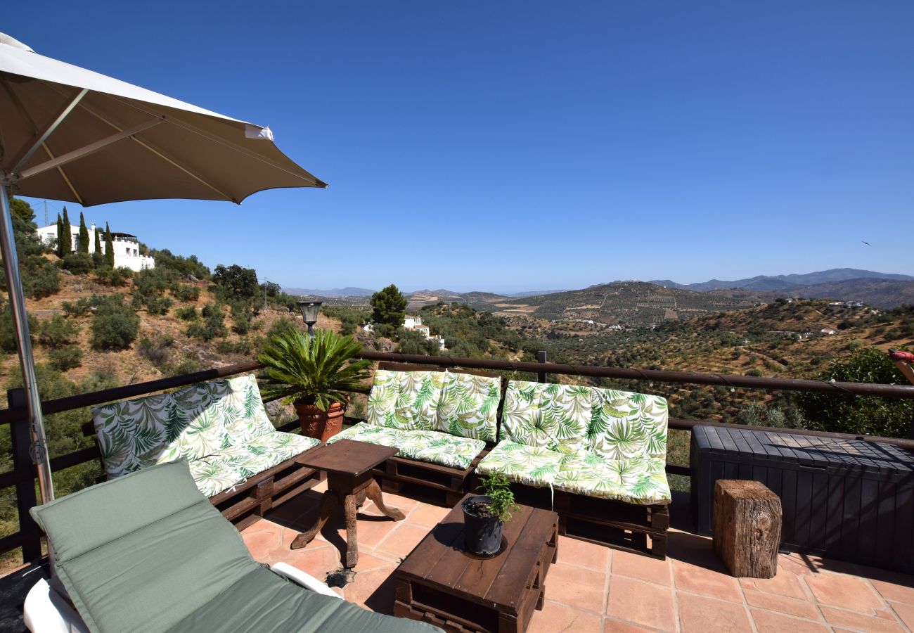 Villa in Riogordo - Schone Villa mit privatem Pool und atemberaubender Aussicht