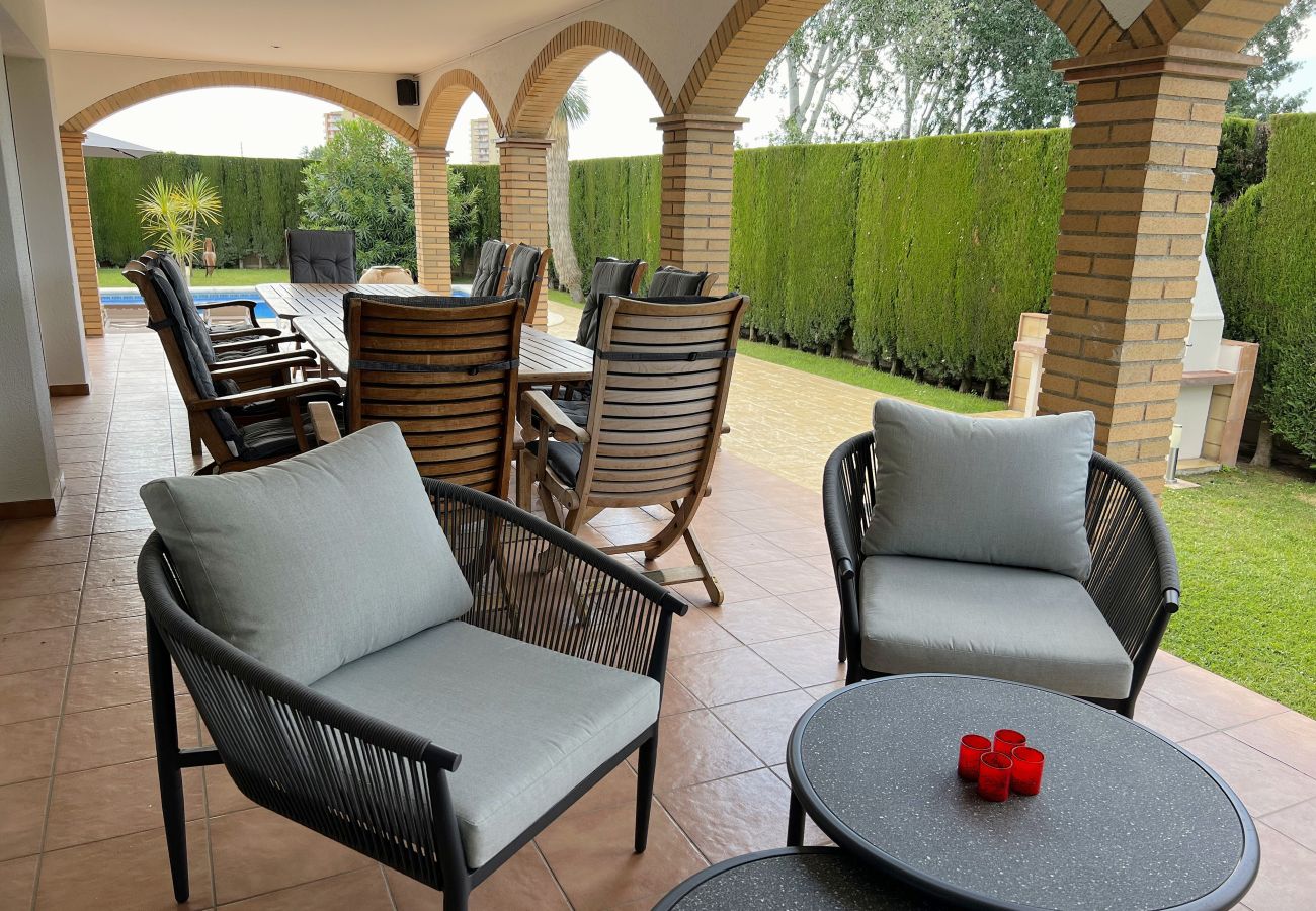 Villa in Sant Pere Pescador - Stilvolle Villa mit privatem Pool in der Bucht von Roses