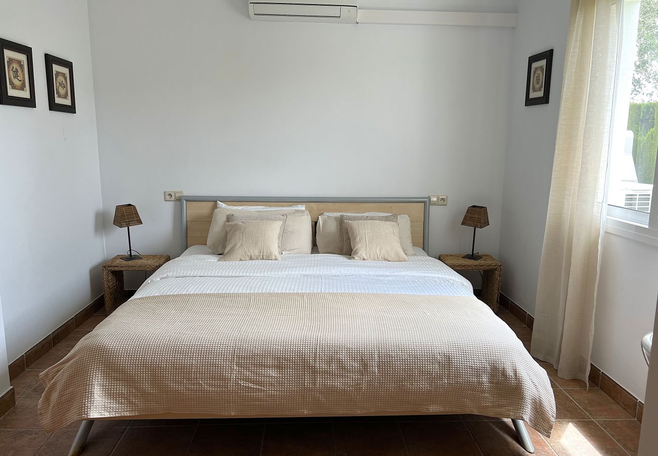 Villa in Sant Pere Pescador - Stilvolle Villa mit privatem Pool in der Bucht von Roses