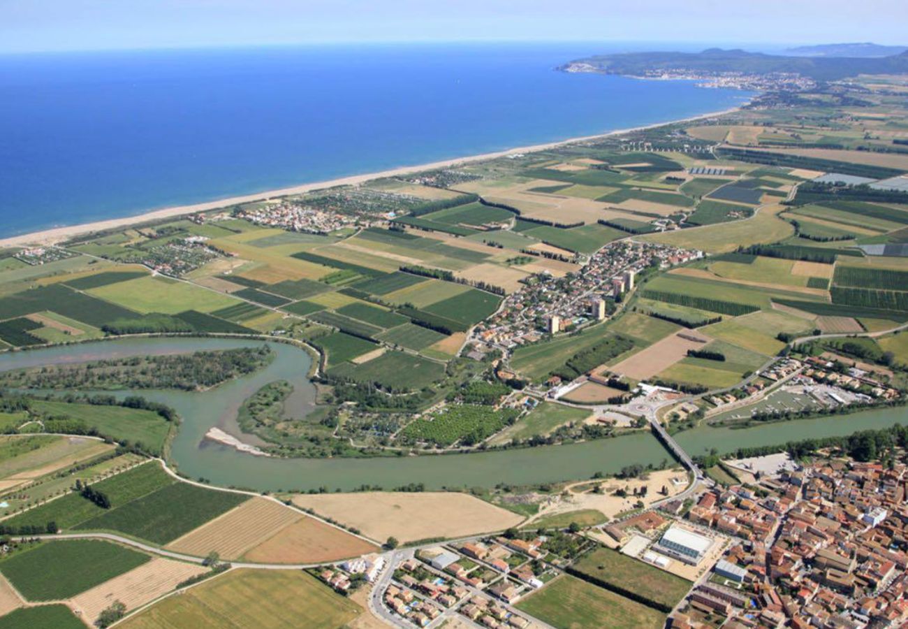 Ferienhaus in Sant Pere Pescador - Modernes Ferienhaus mit 3 Schlafzimmern und privatem Pool in Sant Pere Pescador