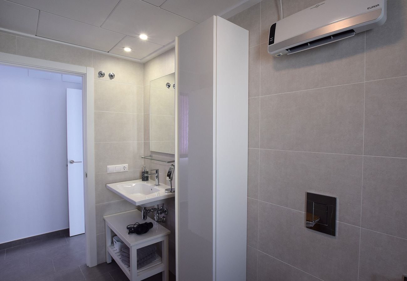 Villa in San Fulgencio - Moderne Costa Blanca Villa mit Pool und Terrasse