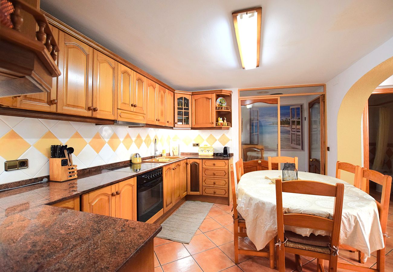 Ferienwohnung in Javea - Apartment in Jávea mit Pool, in Strandnähe