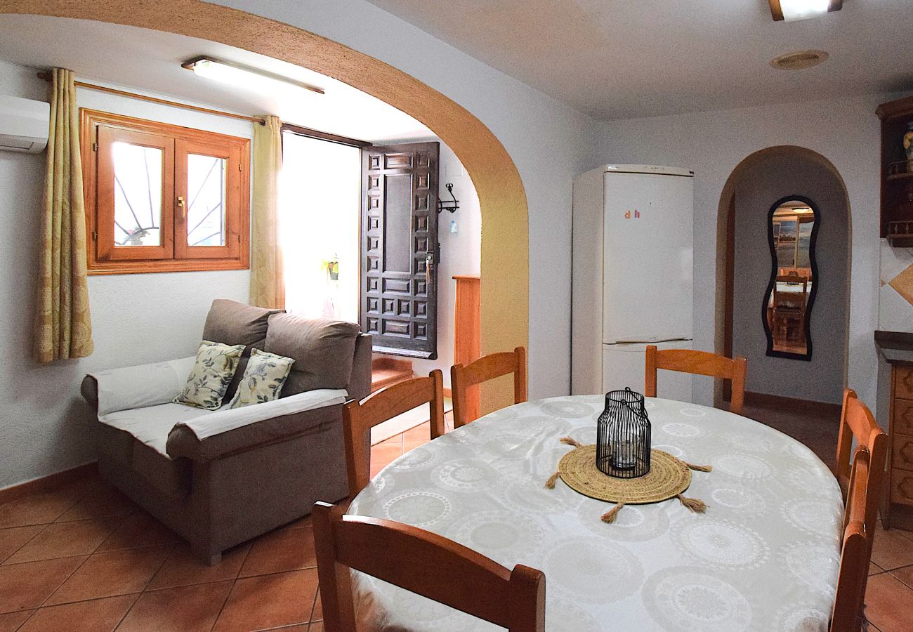 Ferienwohnung in Javea - Apartment in Jávea mit Pool, in Strandnähe