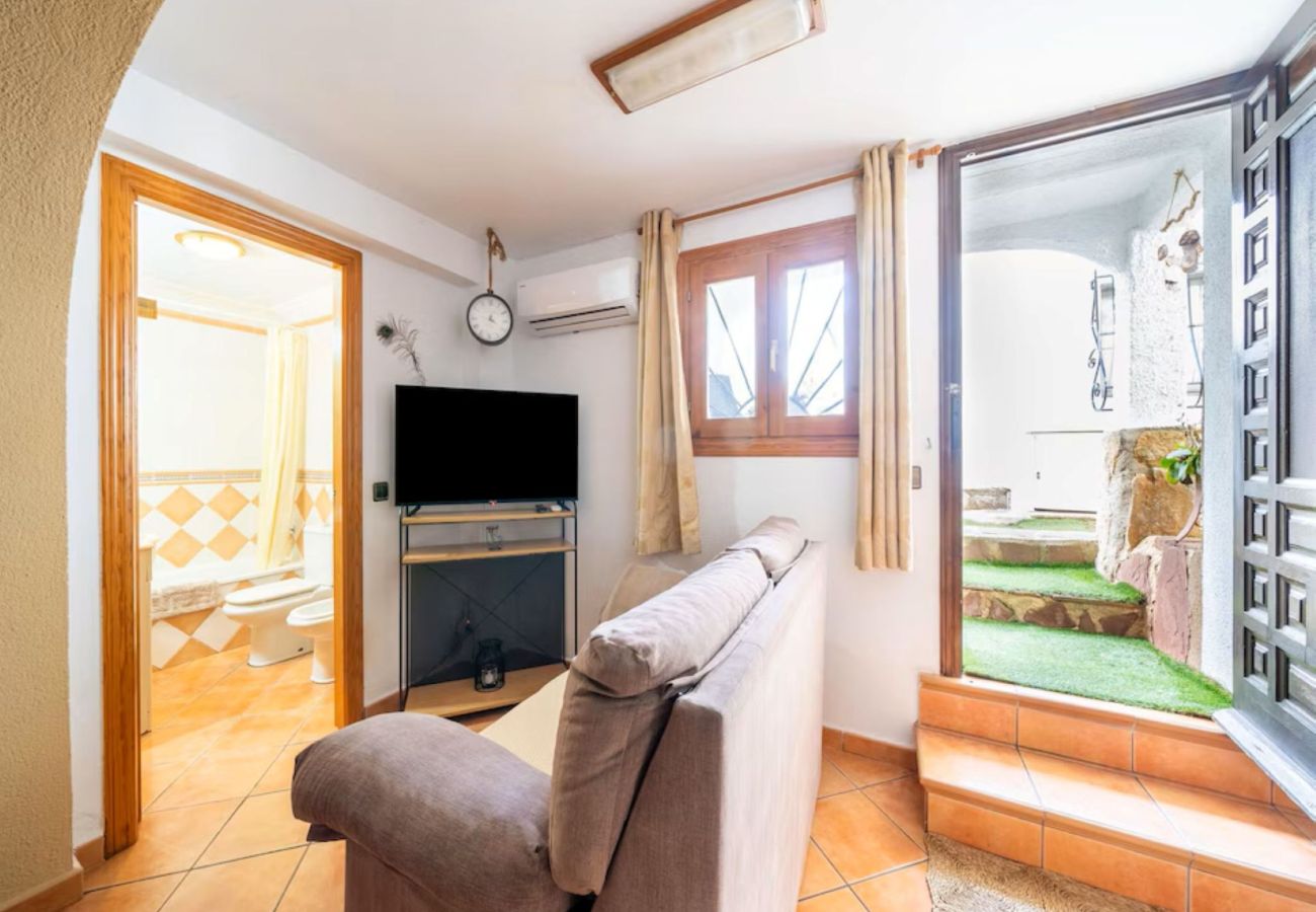 Ferienwohnung in Javea - Erdgeschosswohnung mit Pool in Jávea, familienfreundliche Ferienwohnung an der Costa Blanca