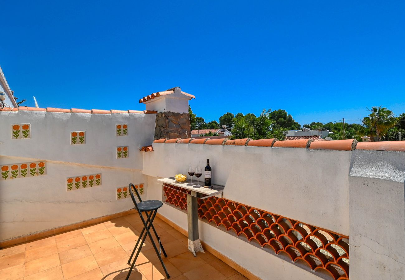 Ferienhaus in Benissa - Charmantes Ferienhaus mit Gästehaus, Swimmingpool und herrlicher Aussicht