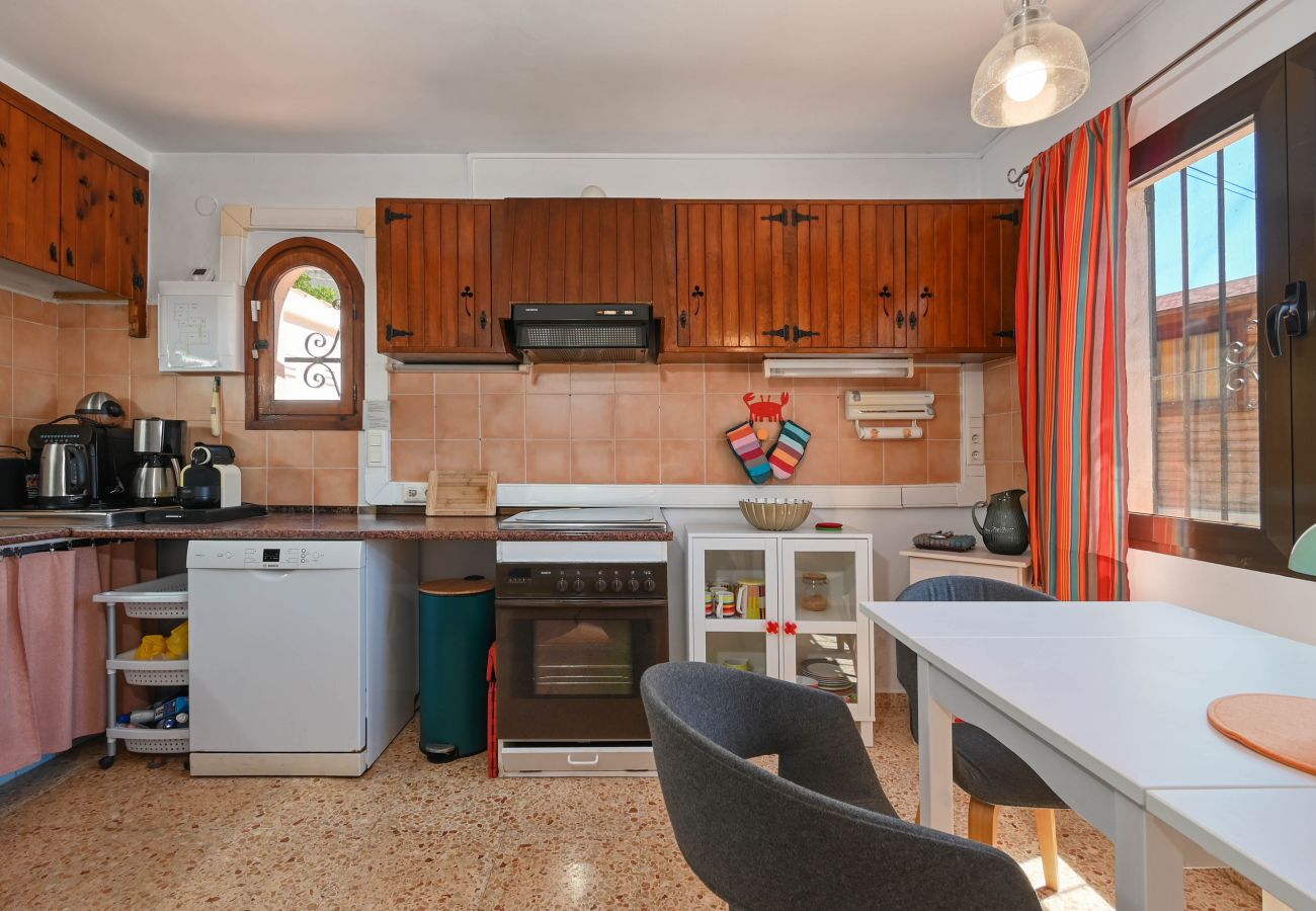 Ferienhaus in Benissa - Charmantes Ferienhaus mit Gästehaus, Swimmingpool und herrlicher Aussicht