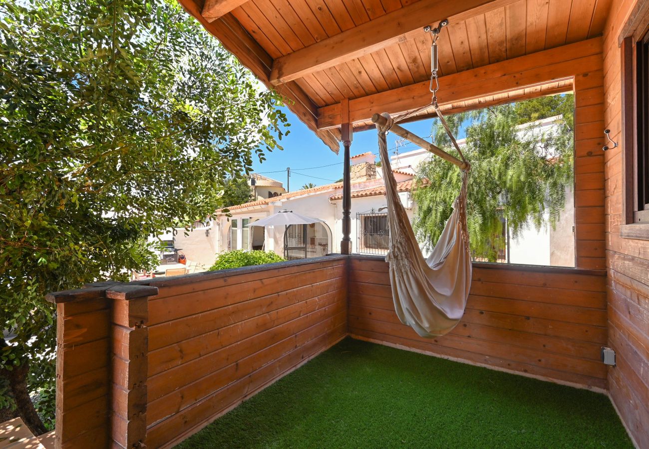 Ferienhaus in Benissa - Charmantes Ferienhaus mit Gästehaus, Swimmingpool und herrlicher Aussicht