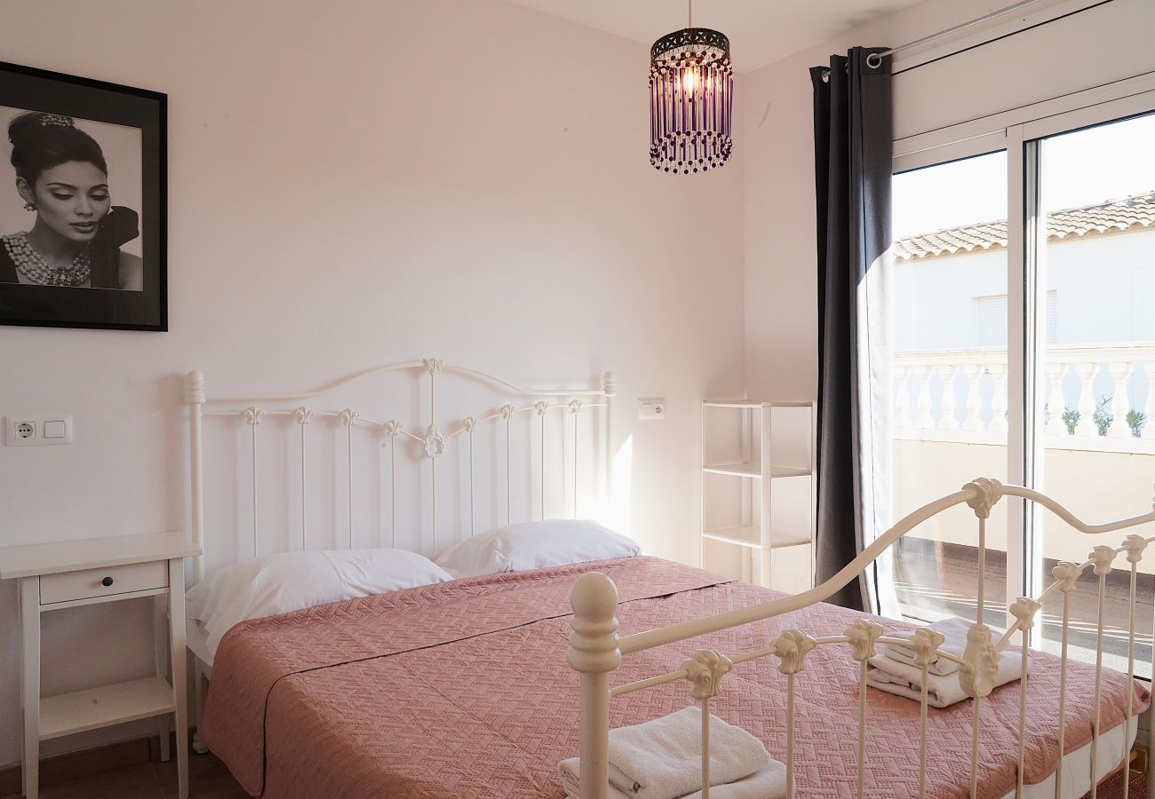 Villa en Sant Pere Pescador - Amplia villa y bien situada en Sant Pere Pescador Villa en Sant Pere Pescador - Amplia villa y bien situada en Sant Pere Pescador