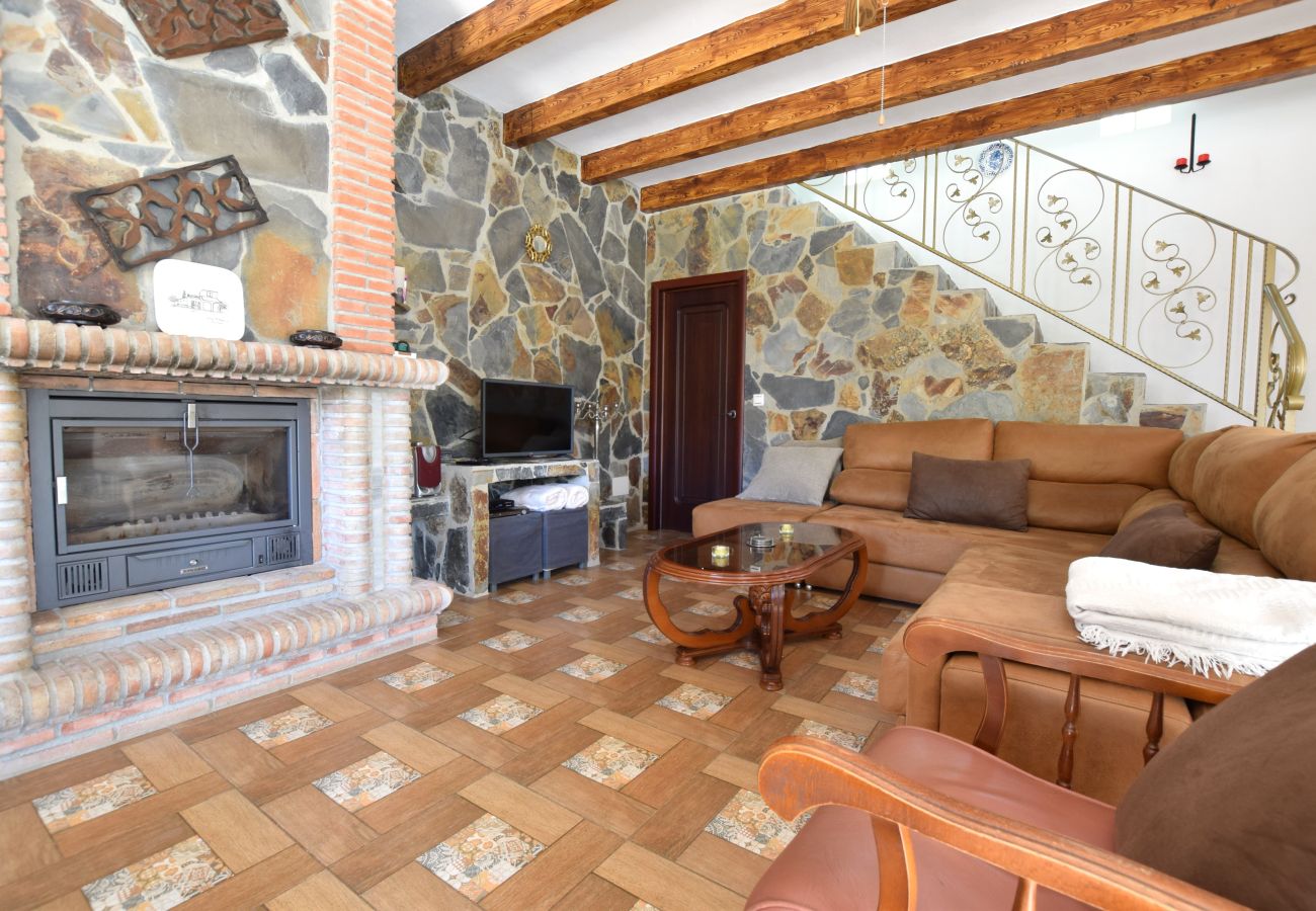 Villa en Arenas - Encantadora villa con piscina cerca de Arenas