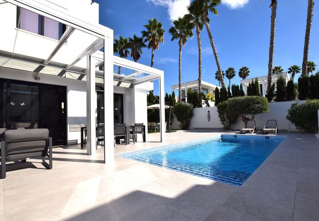 Villa en San Fulgencio - Modern Costa Blanca villa with pool and sunny terrace