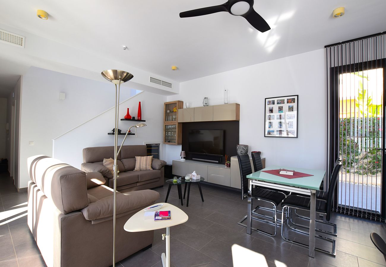 Villa en San Fulgencio - Modern Costa Blanca villa with pool and sunny terrace