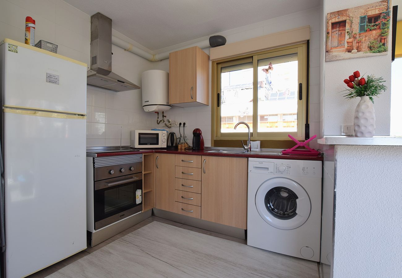 Apartamento en Benidorm - Acogedor apartamento en Benidorm a 500 m de la Playa de Levante