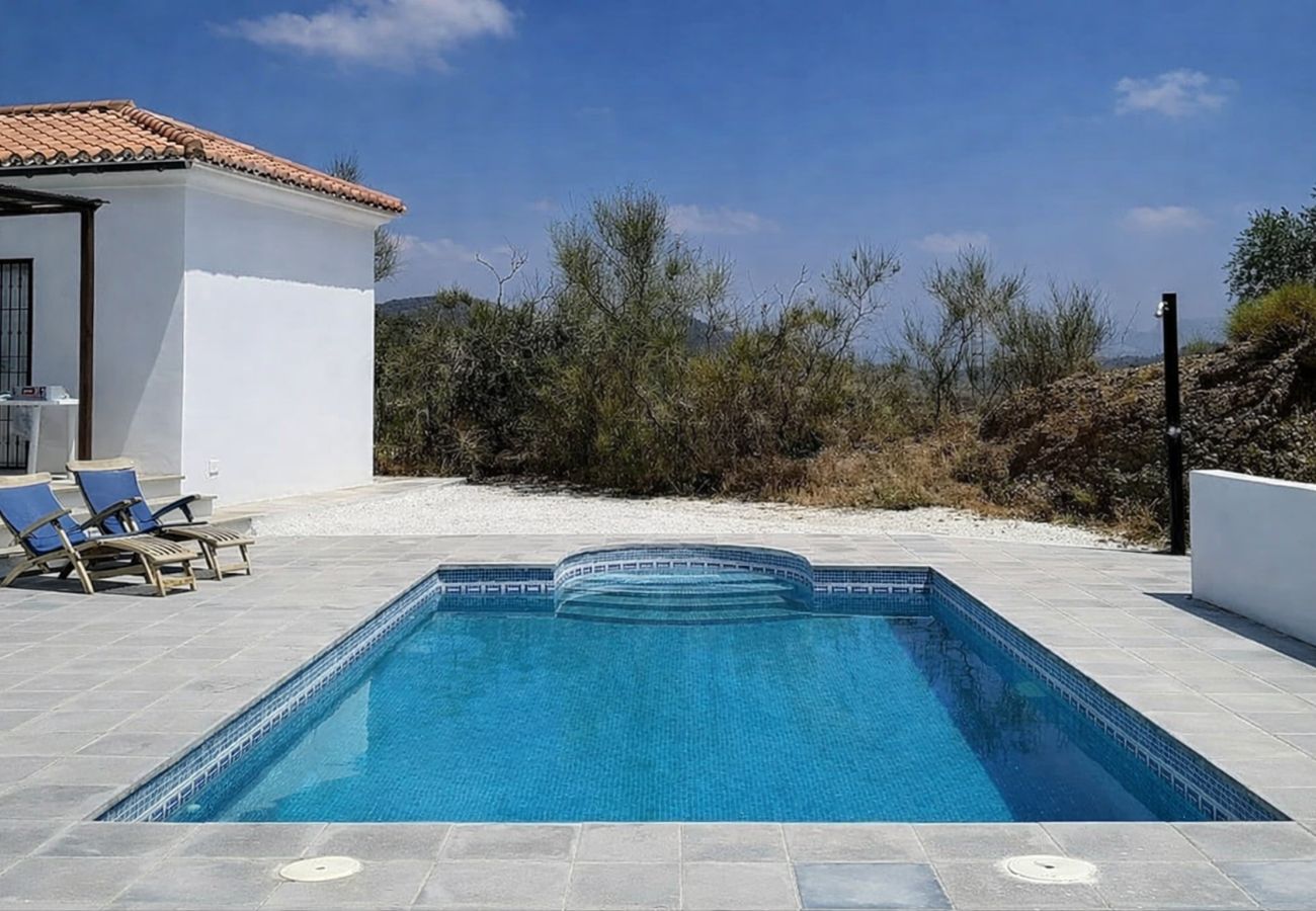 Villa en Almogía - Casita en el campo con piscina, cerca de Málaga