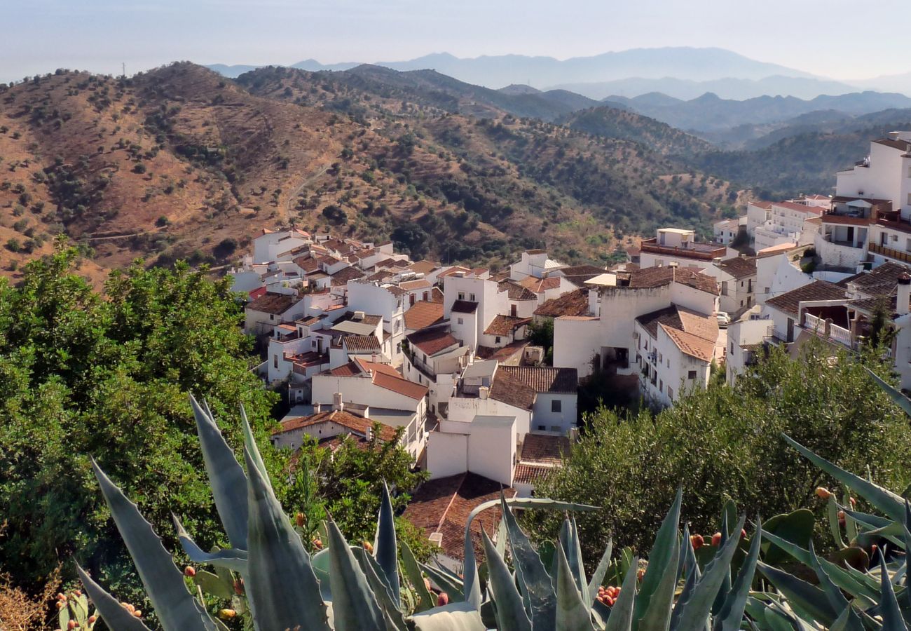 Villa en Almogía - Casita en el campo con piscina, cerca de Málaga