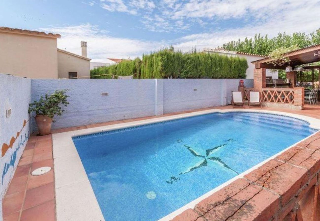 Villa en Sant Pere Pescador - Casa de vacaciones con piscina privada, Sant Pere Pescador