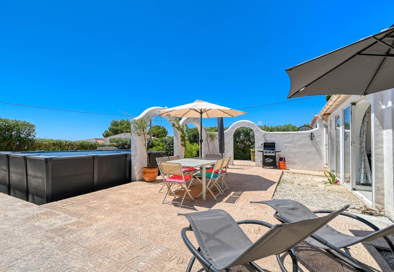 Casa en Benissa - Encantadora casa de vacaciones y cabaña, piscina y vistas