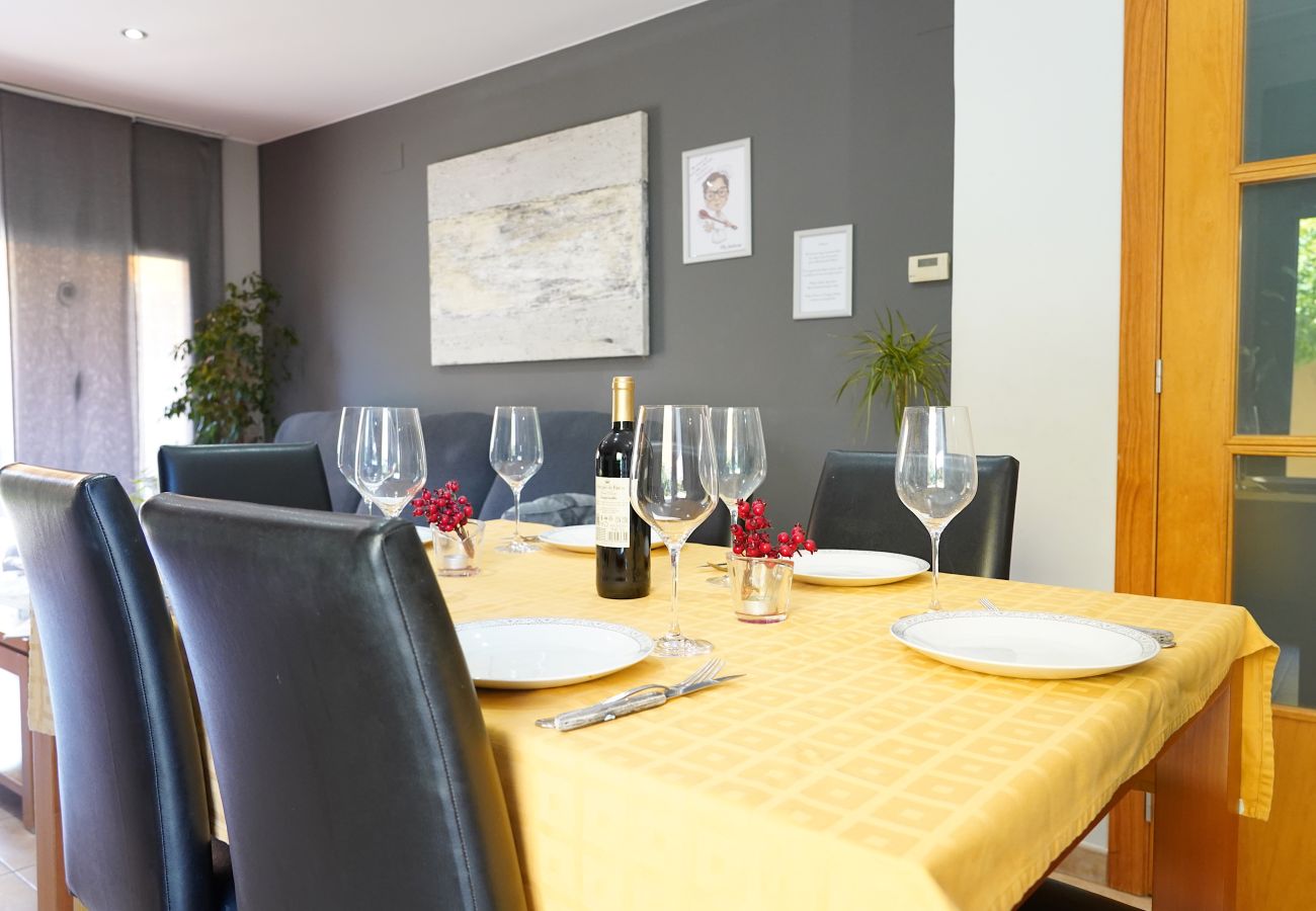 Maison à Sant Pere Pescador - Maison de vacances confortable à proximité de la plage