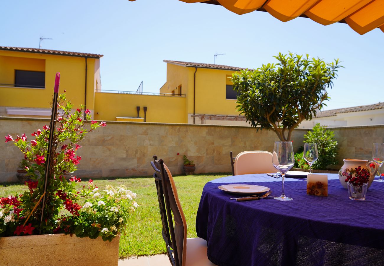 Maison à Sant Pere Pescador - Maison de vacances confortable à proximité de la plage