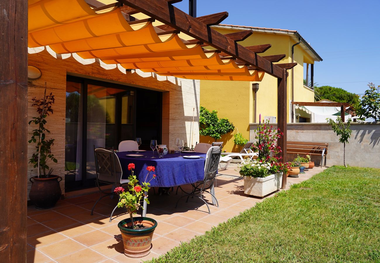 Maison à Sant Pere Pescador - Maison de vacances confortable à proximité de la plage