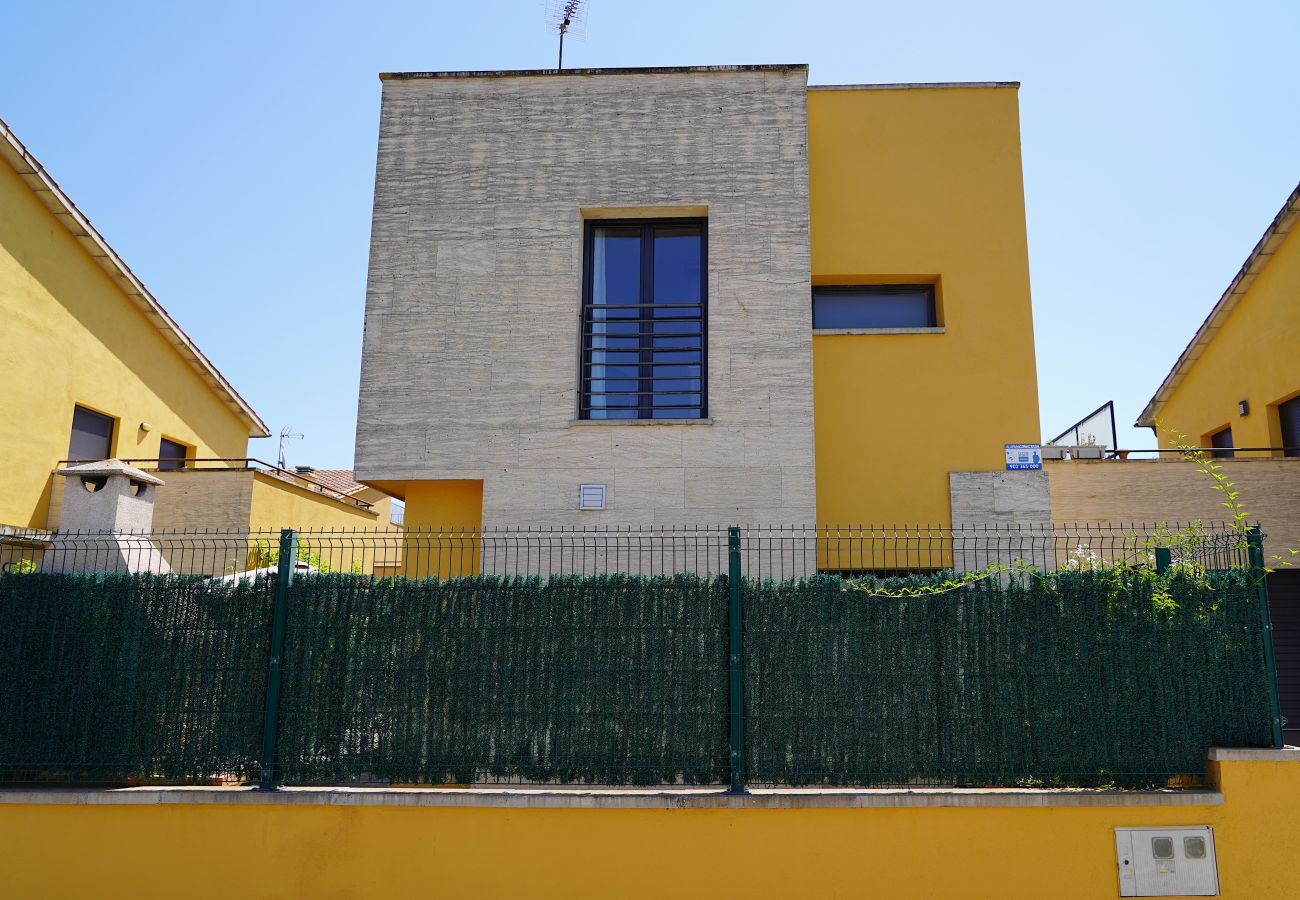Maison à Sant Pere Pescador - Maison de vacances confortable à proximité de la plage