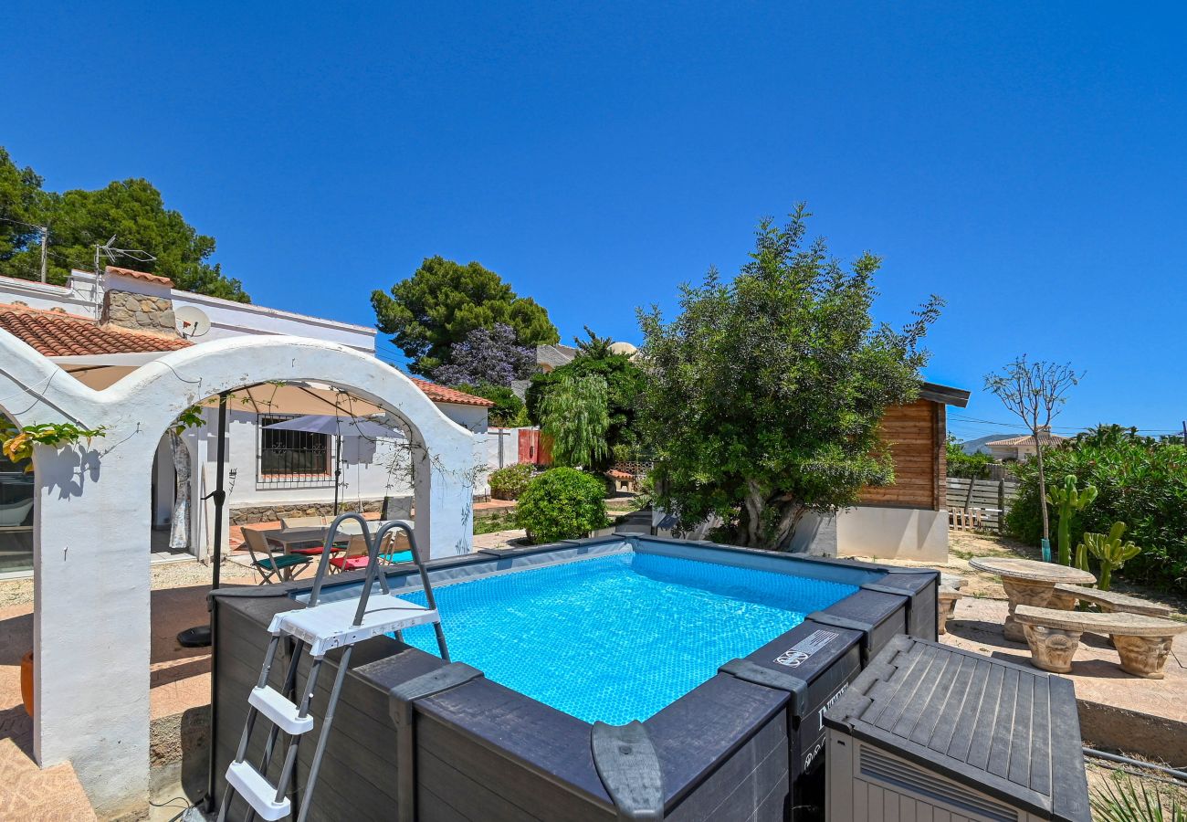 Maison à Benissa - Charmante maison de vacances et chalet, avec piscine et vue imprenable