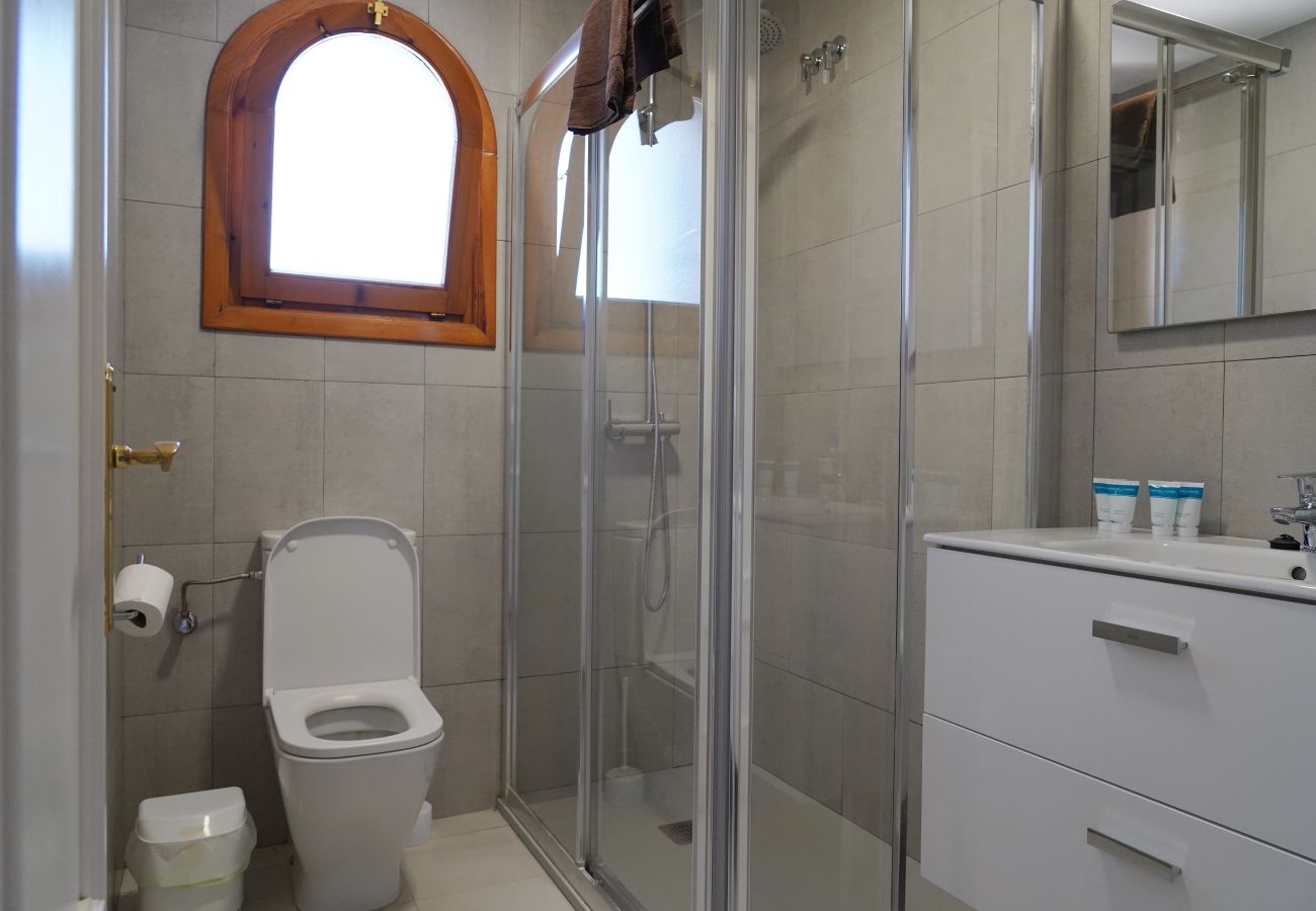 Villa in Sant Pere Pescador - Schitterende villa bij zandstrand van Sant Pere Pescador