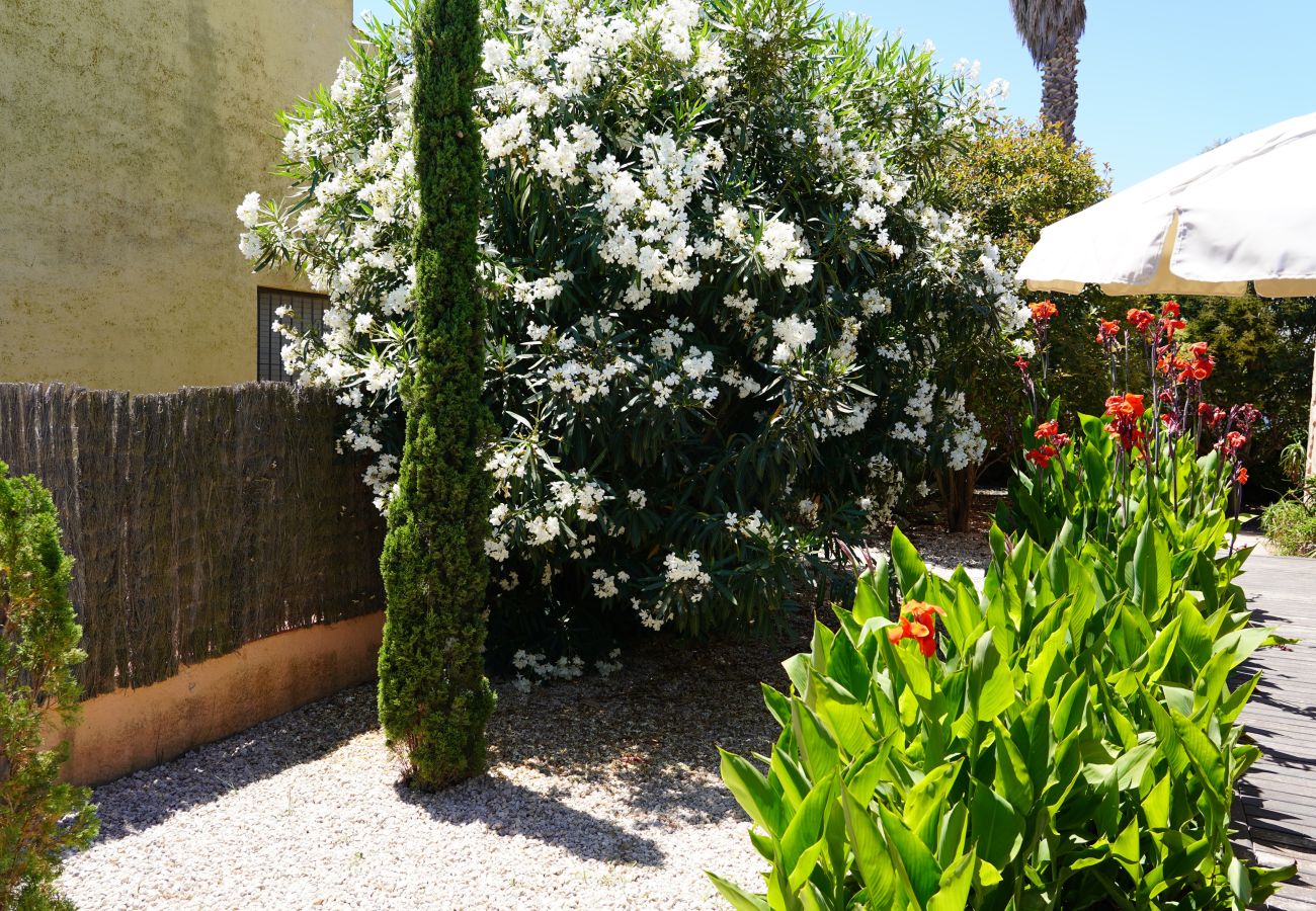 Villa in Sant Pere Pescador - Schitterende villa bij zandstrand van Sant Pere Pescador