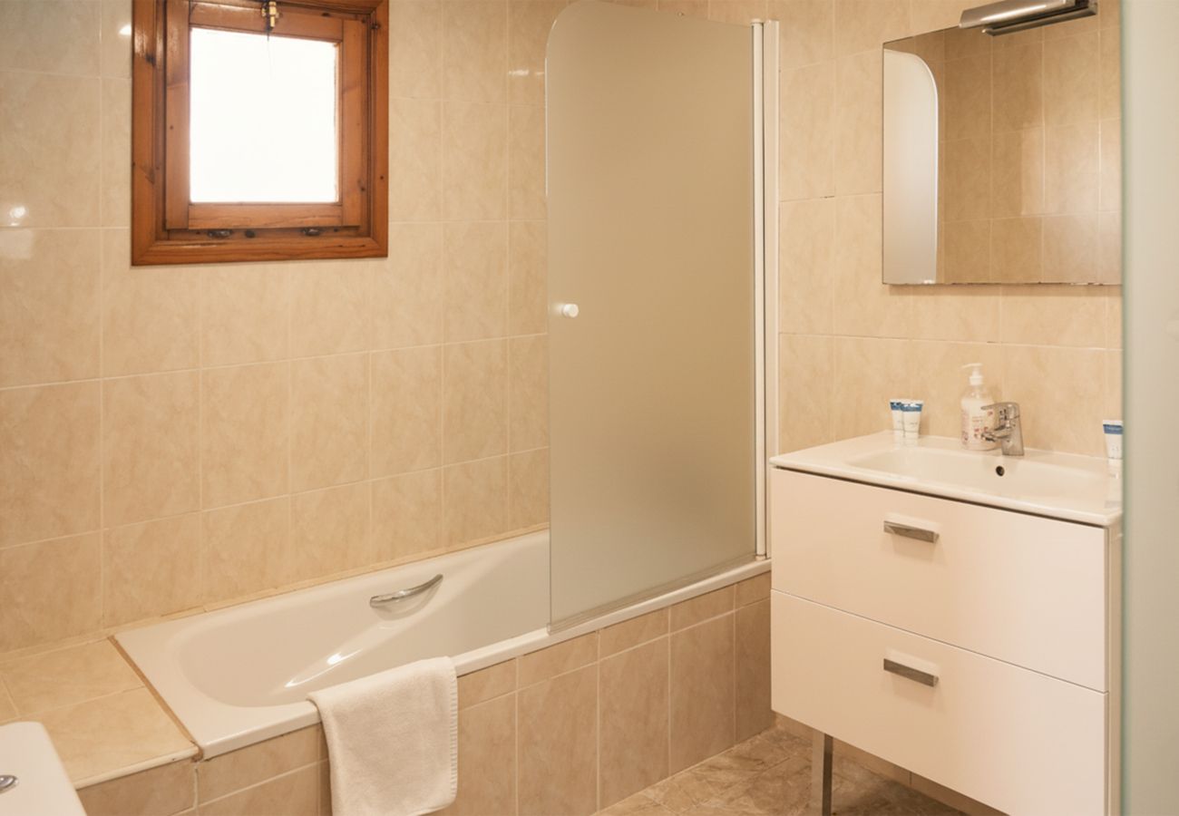 Villa in Sant Pere Pescador - Schitterende villa bij zandstrand van Sant Pere Pescador