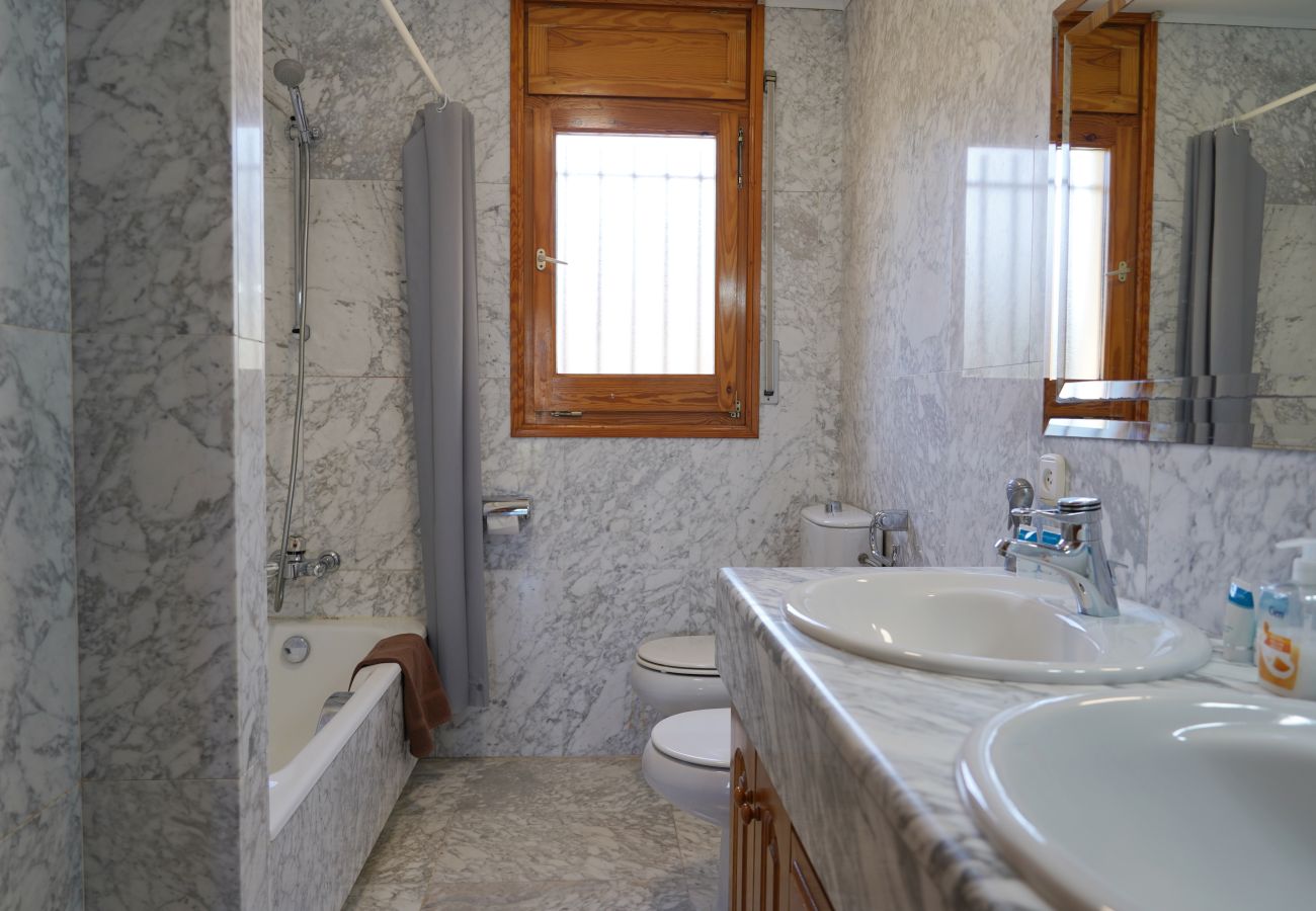 Villa in Sant Pere Pescador - Ruime villa met privézwembad vlak bij het strand aan de Costa Brava
