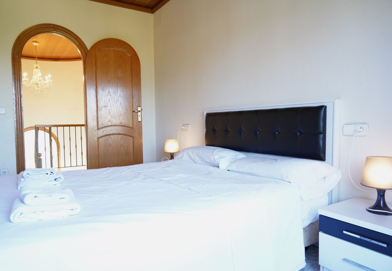 Villa in Sant Pere Pescador - Ruime villa met privézwembad vlak bij het strand aan de Costa Brava