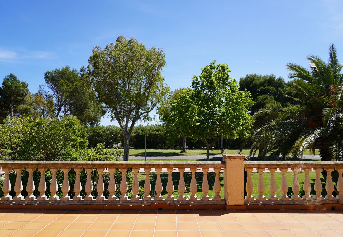 Villa in Sant Pere Pescador - Ruime villa met privézwembad vlak bij het strand aan de Costa Brava