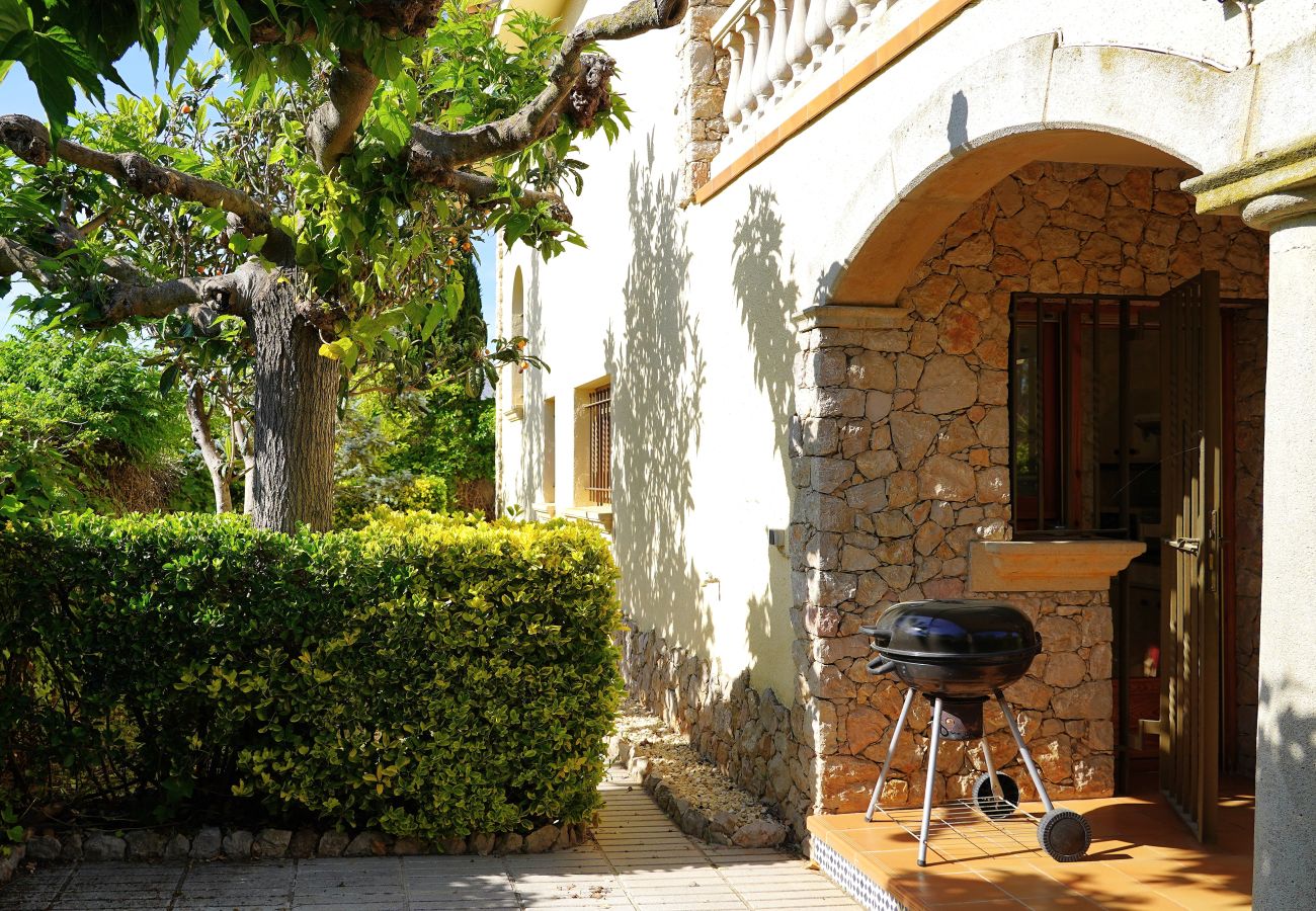 Villa in Sant Pere Pescador - Ruime villa met privézwembad vlak bij het strand aan de Costa Brava