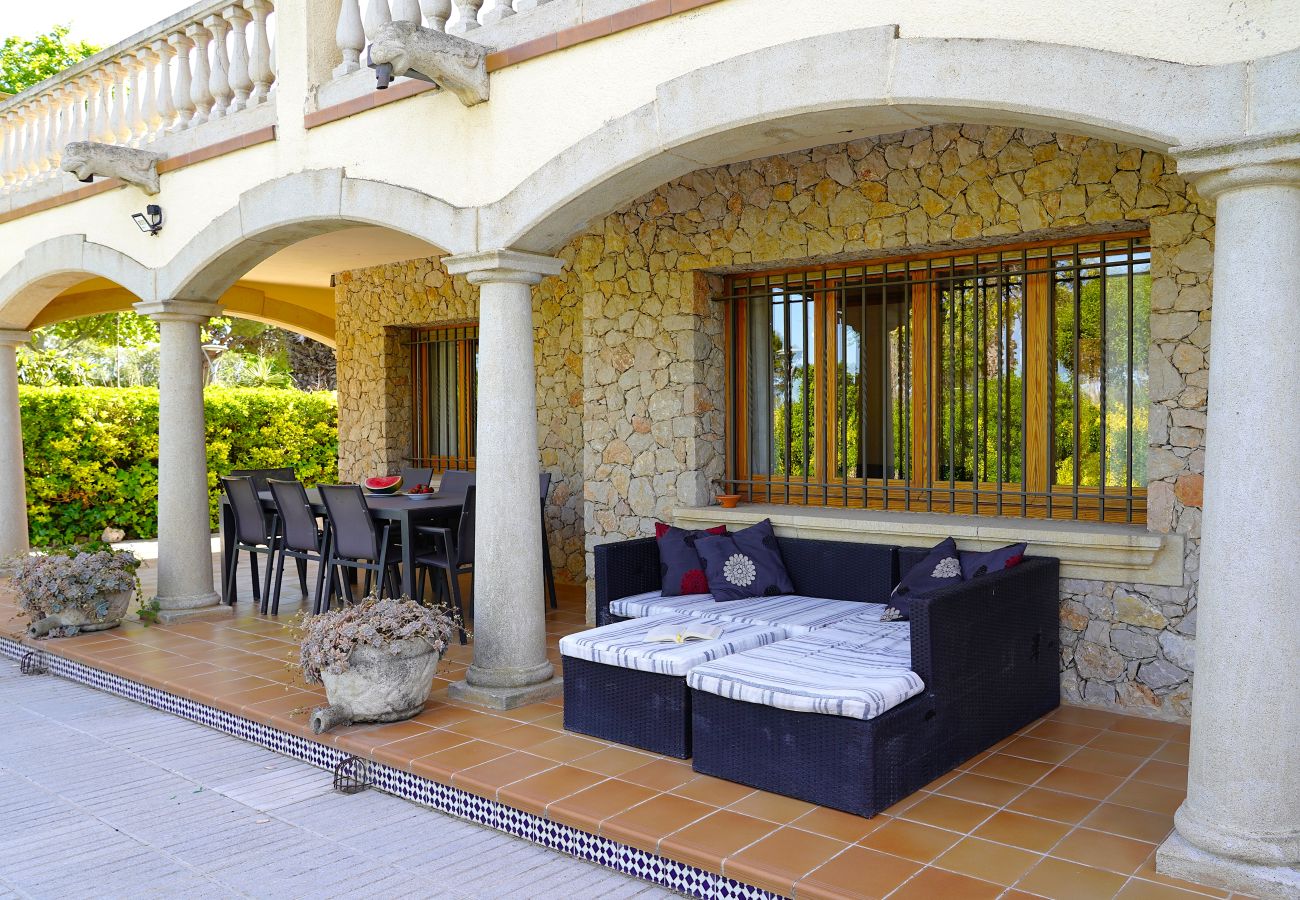 Villa in Sant Pere Pescador - Ruime villa met privézwembad vlak bij het strand aan de Costa Brava
