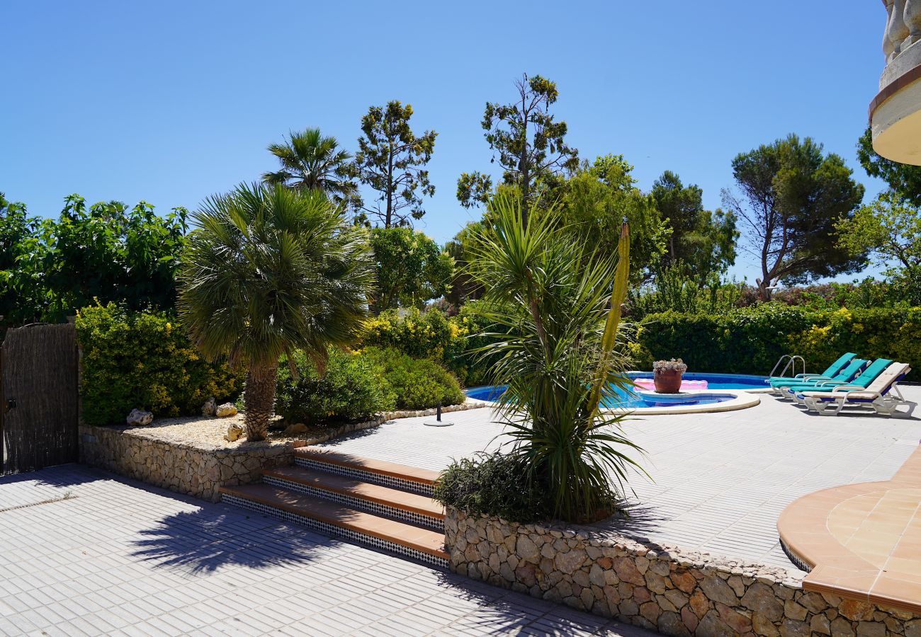 Villa in Sant Pere Pescador - Ruime villa met privézwembad vlak bij het strand aan de Costa Brava