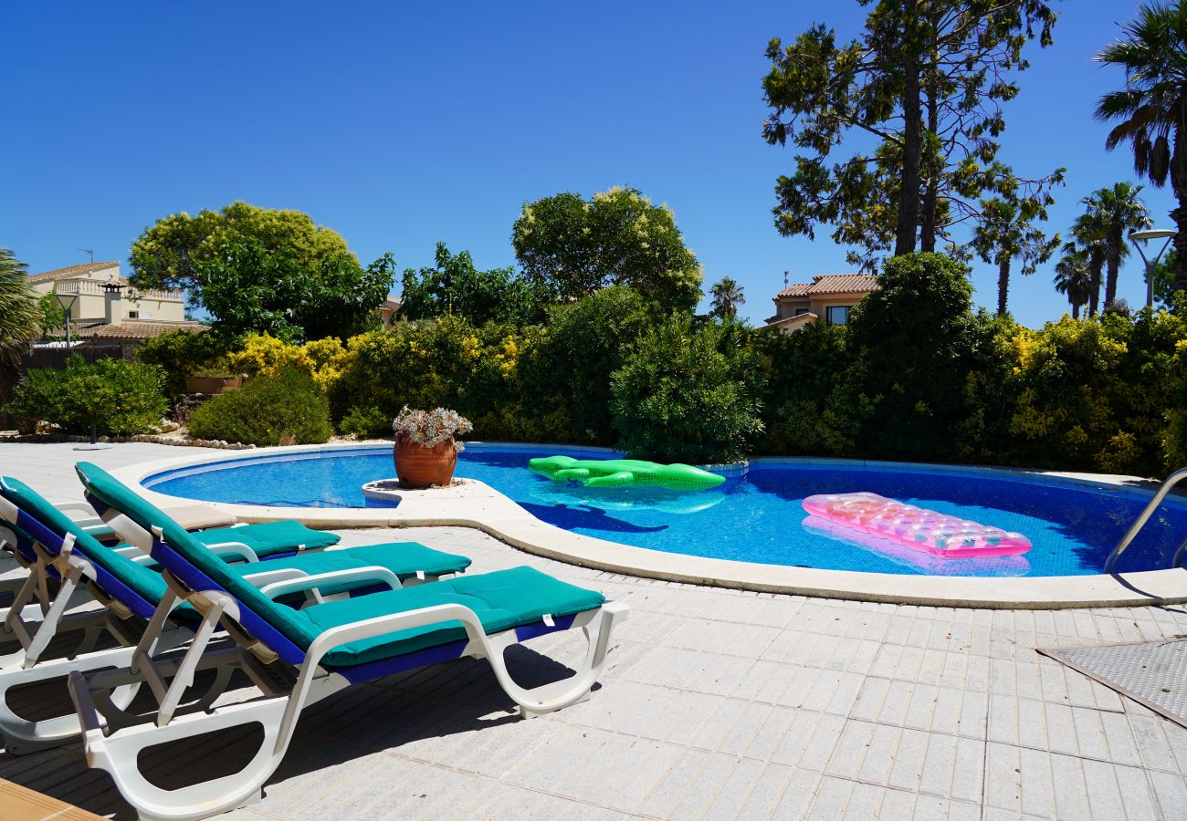 Villa in Sant Pere Pescador - Ruime villa met privézwembad vlak bij het strand aan de Costa Brava