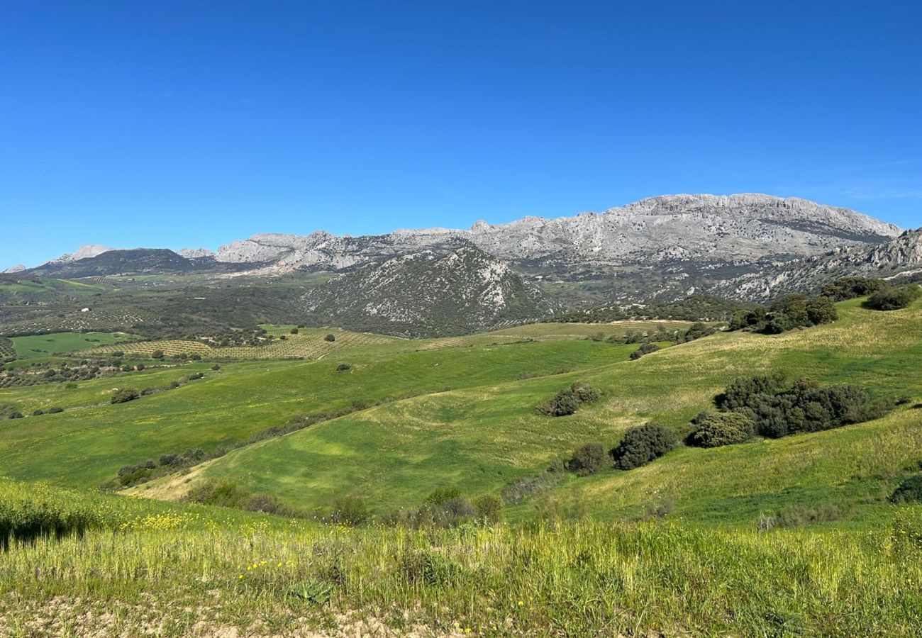 Villa in Riogordo - Mooie Andalusische villa met privézwembad & prachtige vergezichten 