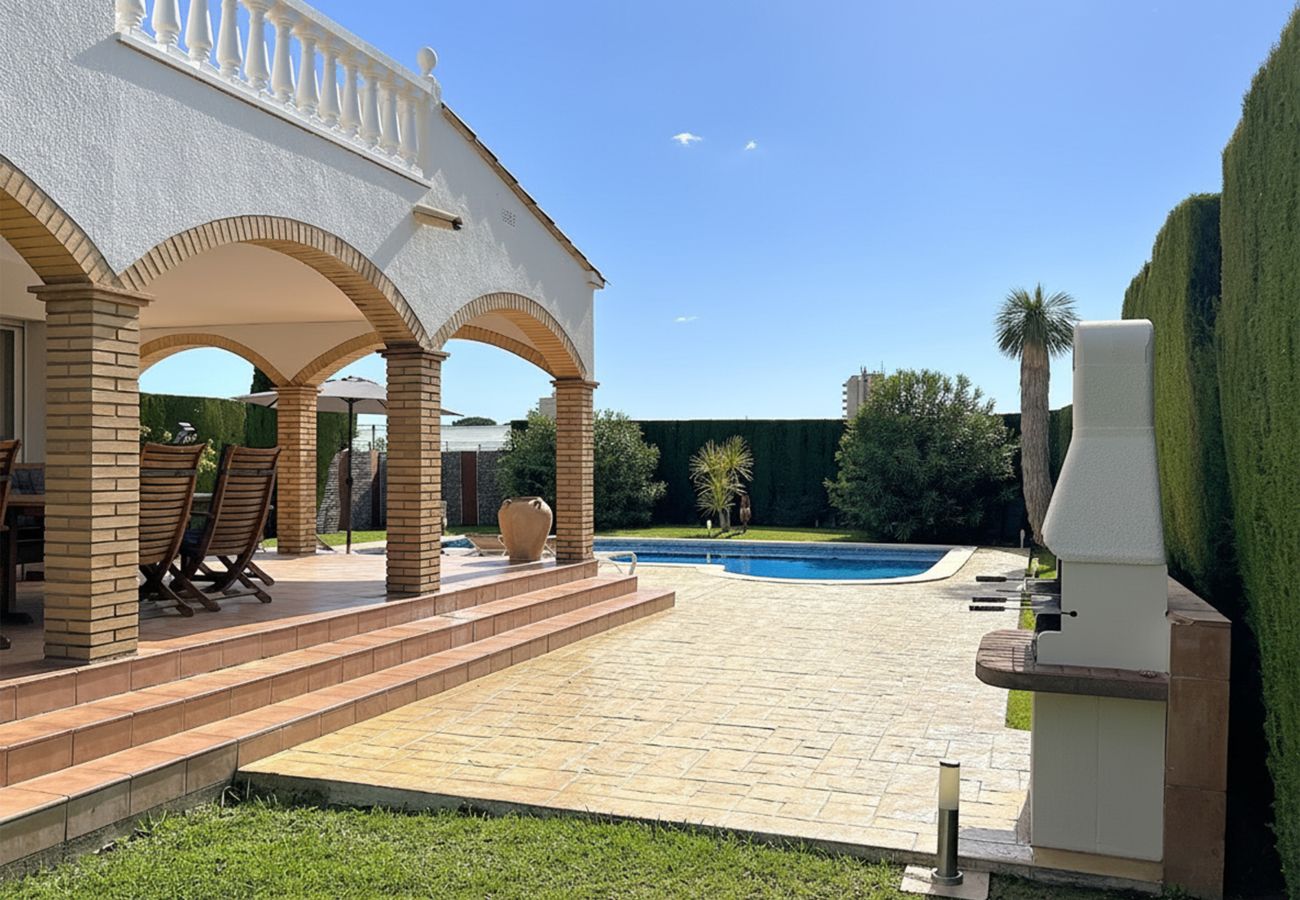 Villa in Sant Pere Pescador - Stijlvolle villa met privézwembad in de baai van Roses