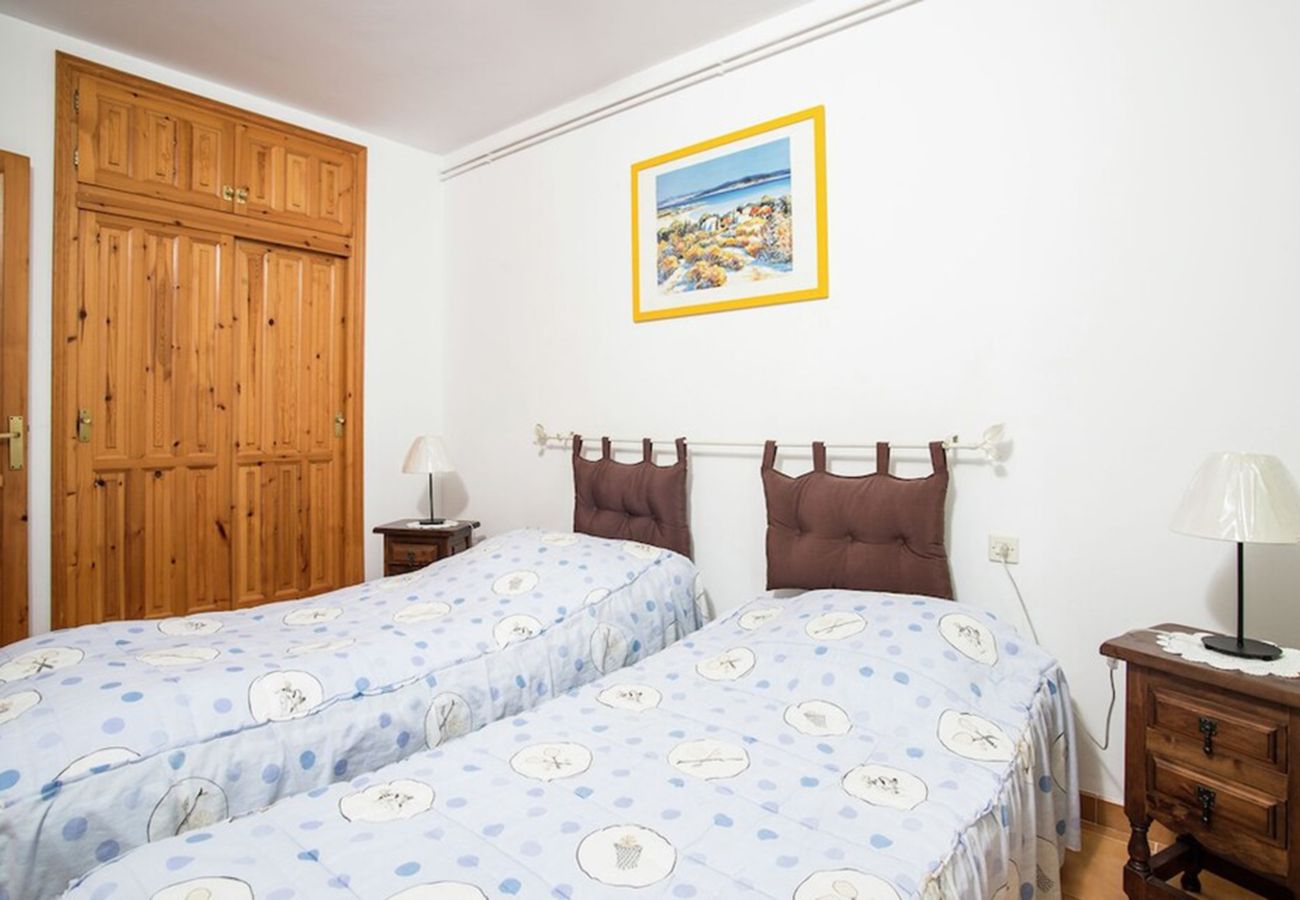 Huis in Sant Pere Pescador - Kindvriendelijk vakantiehuis vlak bij het strand in Sant Pere Pescador