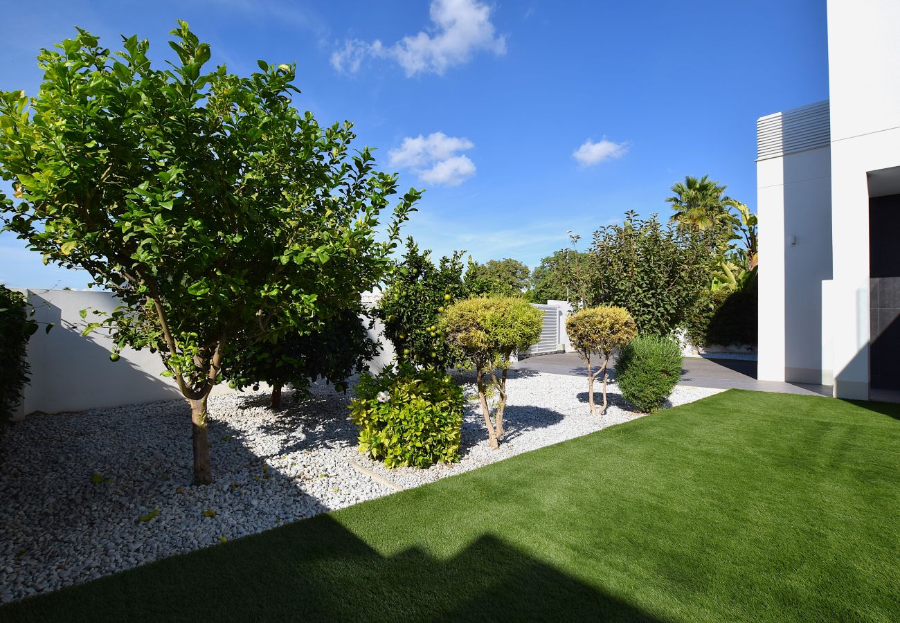 Villa in San Fulgencio - Moderne villa aan de Costa Blanca met privezwembad en heerlijk terras