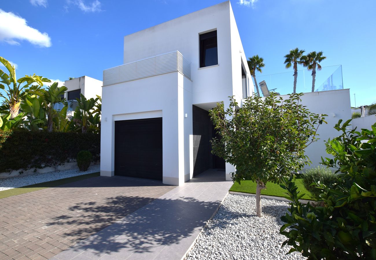 Villa in San Fulgencio - Moderne villa aan de Costa Blanca met privezwembad en heerlijk terras