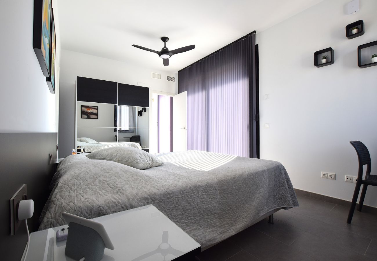 Villa in San Fulgencio - Moderne villa aan de Costa Blanca met privezwembad en heerlijk terras