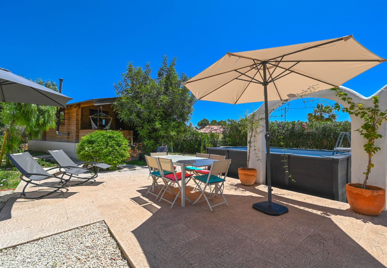 Huis in Benissa - Charmant vakantiehuis met gastenverblijf, zwembad en prachtig uitzicht