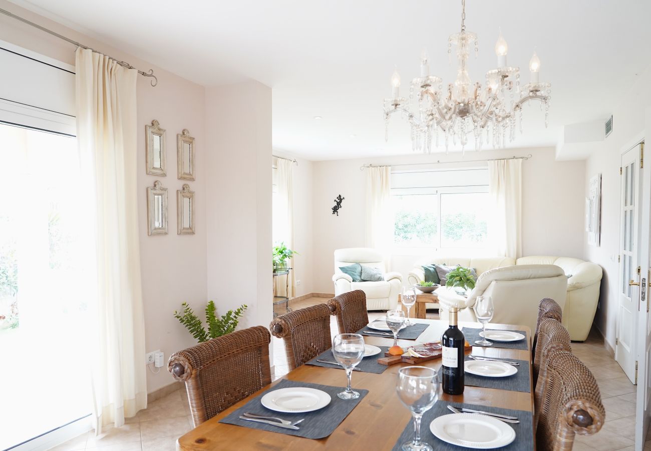 Villa in Sant Pere Pescador - Spacious good located villa in Sant Pere Pescador