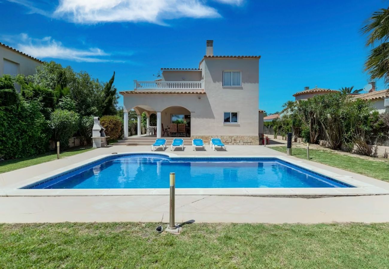 Villa in Sant Pere Pescador - Spacious good located villa in Sant Pere Pescador
