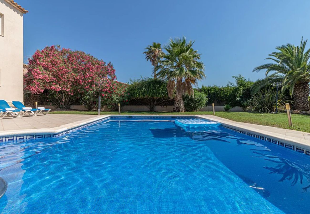 Villa in Sant Pere Pescador - Spacious good located villa in Sant Pere Pescador