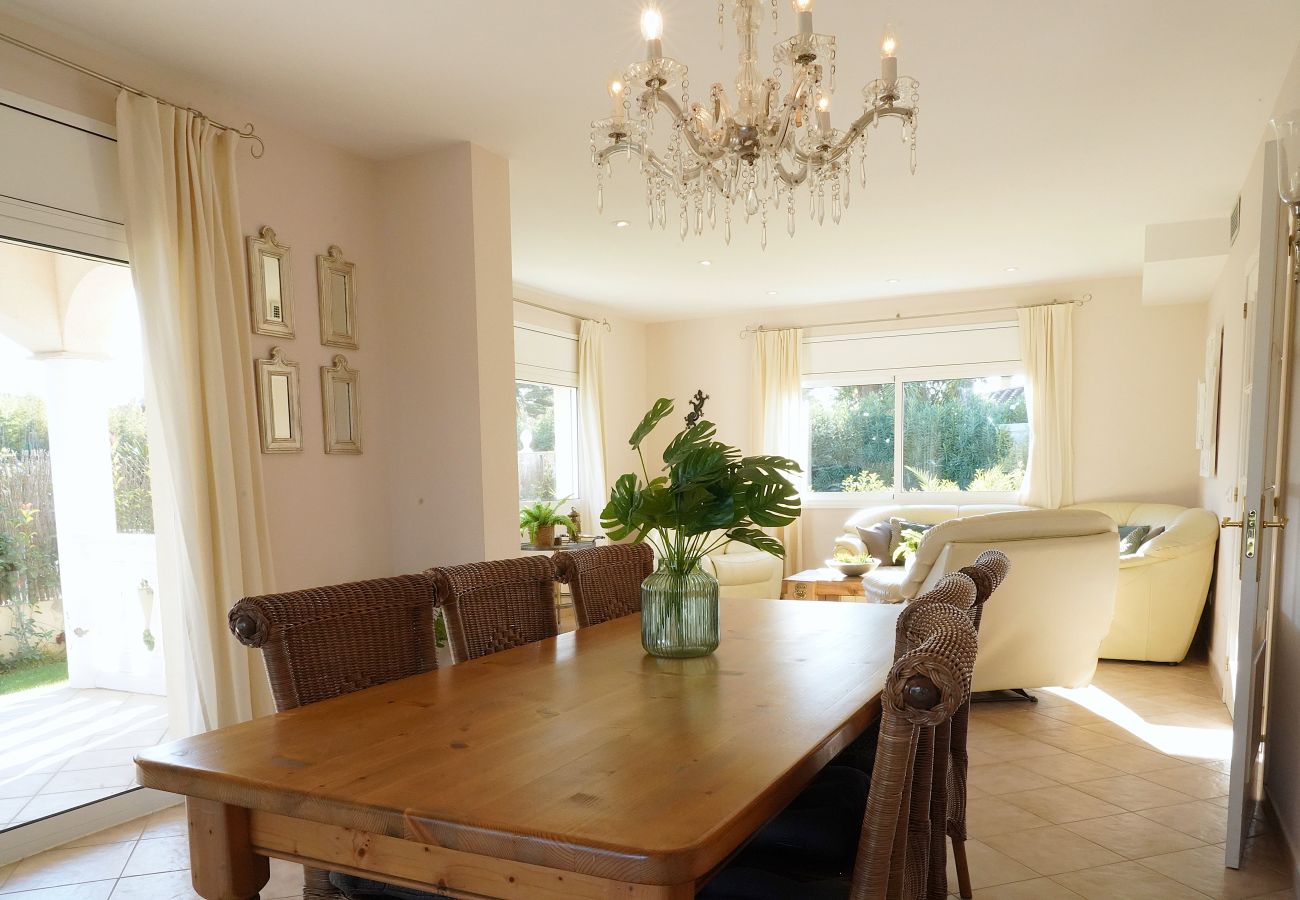 Villa in Sant Pere Pescador - Spacious, good located villa in Sant Pere Pescador Villa in Sant Pere Pescador - Spacious, good located villa in Sant Pere Pescador