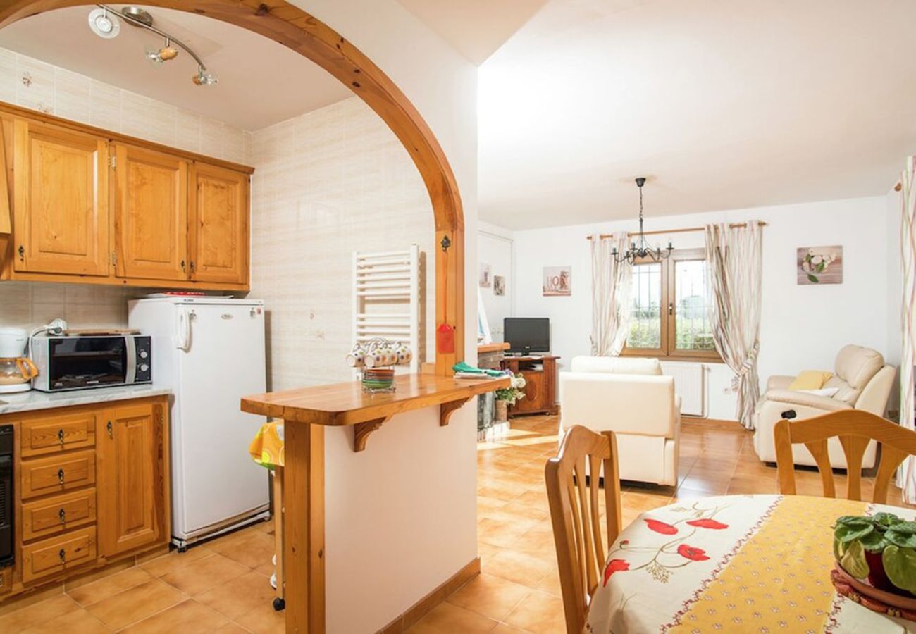 House in Sant Pere Pescador - Family-friendly holiday home near the beach in Sant Pere Pescador